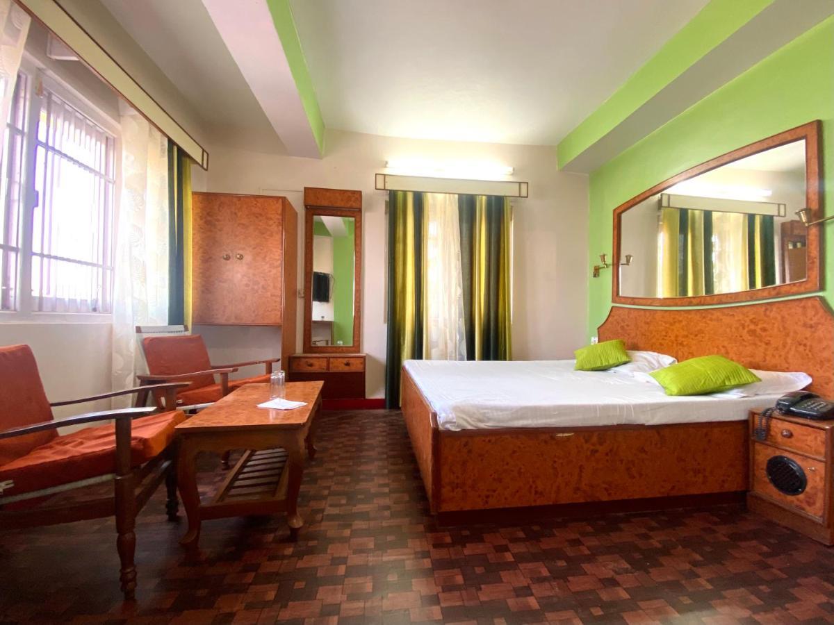 The Travelista Shimla Bed & Breakfast Exterior photo